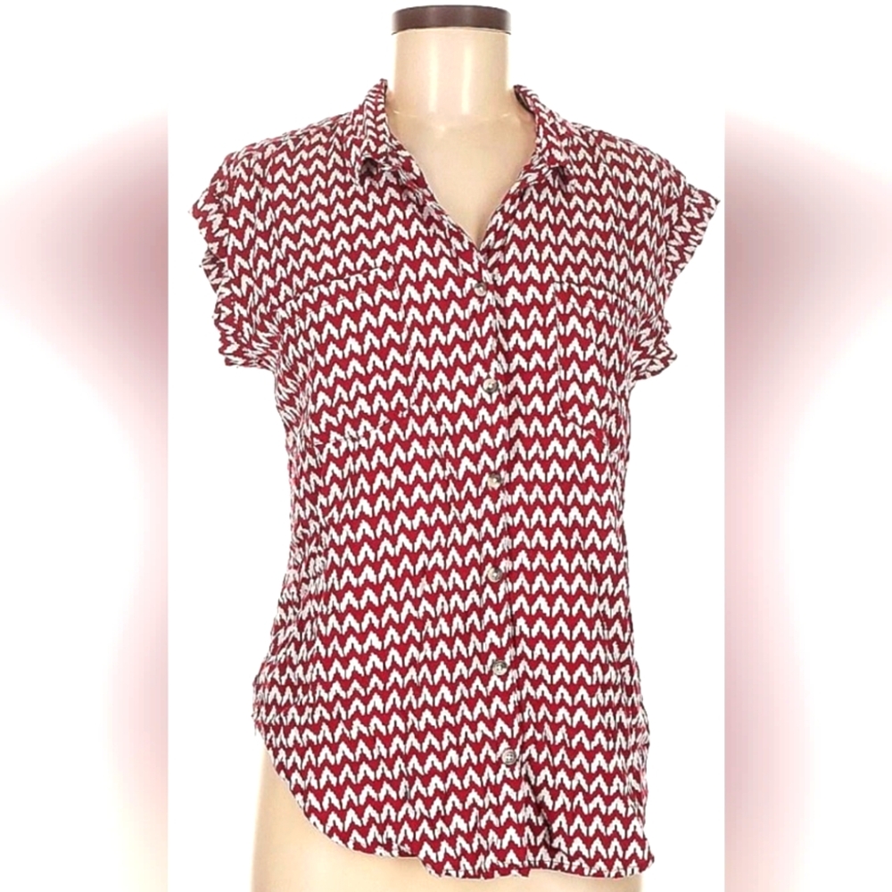 NWT JACHS Girlfriend Red and White Pattern Button Down